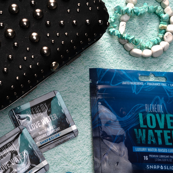 LOVE WATER SNAP + SLIDE 16CT